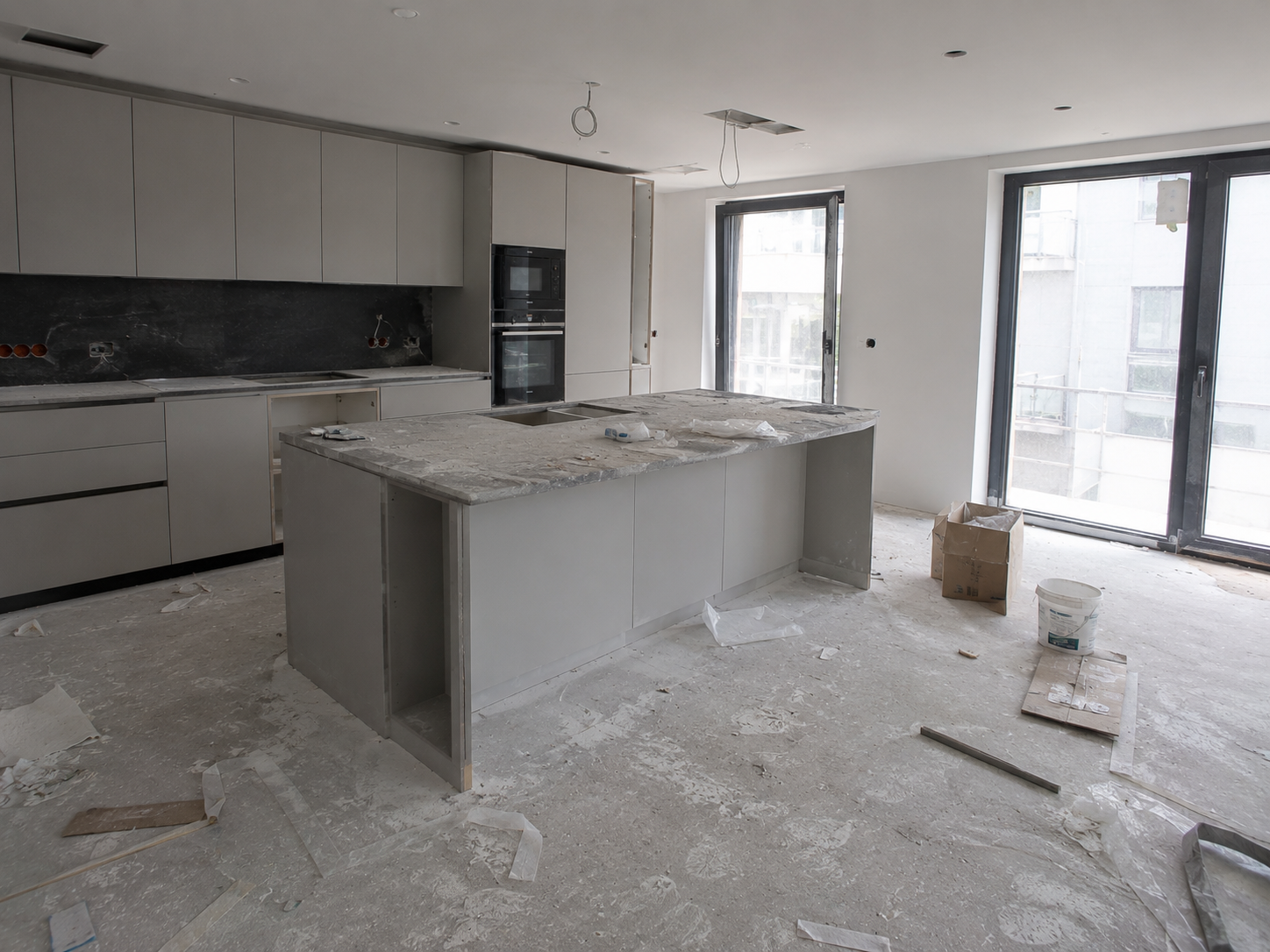 Baureinigung Büro · Berlin - Vorher: ungereinigt